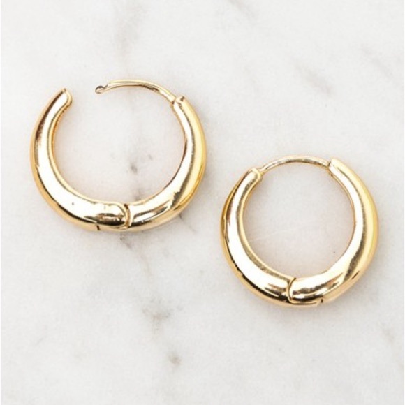 Livia Vermeil Huggies – Brook & York 14K Gold Hoop Huggie Earrings (7016)
